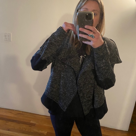 Charcoal Gray Fleece Moto sweatshirt shacket w/ black elbow patches & waistband - Picture 10 of 16